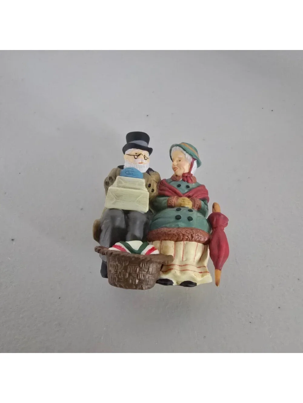 DEPT 56 SITTING IN CAMDEN PARK Set Of 4 -Retired - 58411 With Original Box